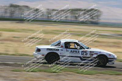 media/Jun-01-2024-CalClub SCCA (Sat) [[0aa0dc4a91]]/Group 3/Race/